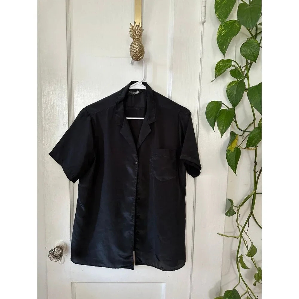Ronnie Ronnie men’s size large black short sleeve button-down